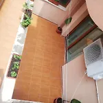 за гости чайка град 4*