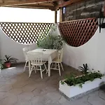 за гости чайка град 4*