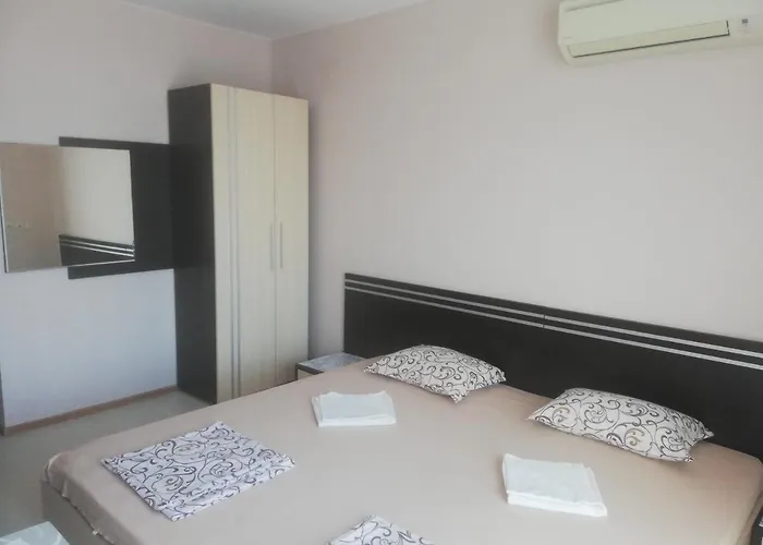 за гости чайка град