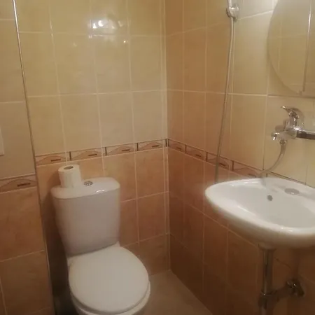 за гости чайка град 4*