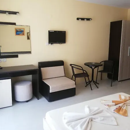 за гости чайка град 4*