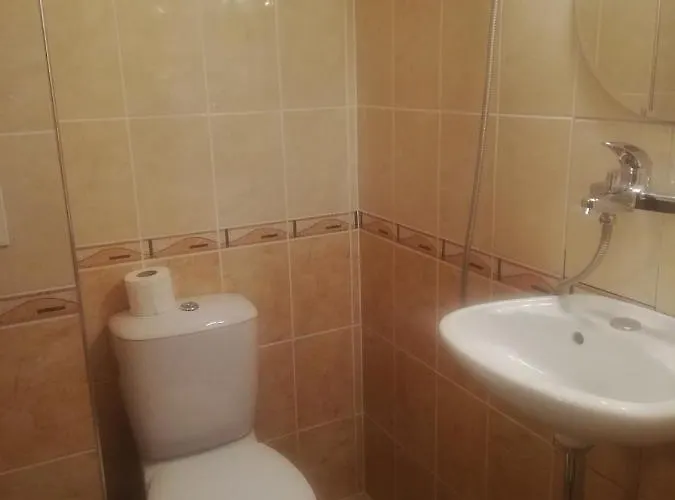 за гости чайка град 4*